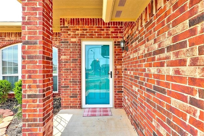 Photo - 2404 Deer Chase Dr