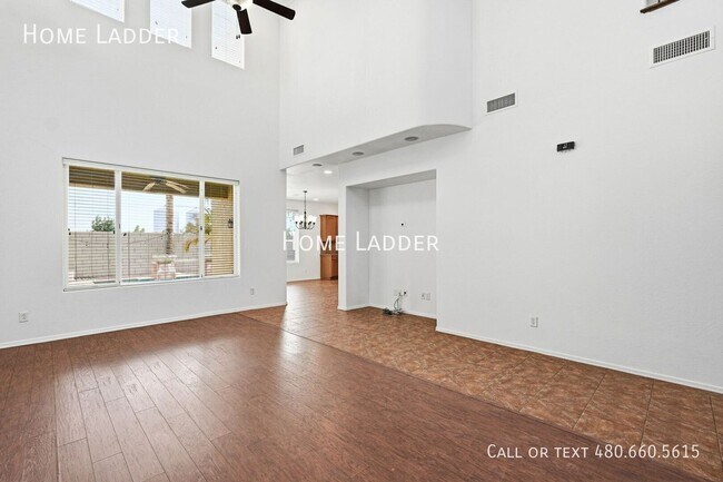 Photo - 3411 E Mesquite St