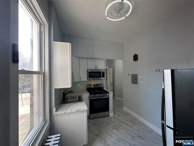 Photo - 707 2nd St Unit 2