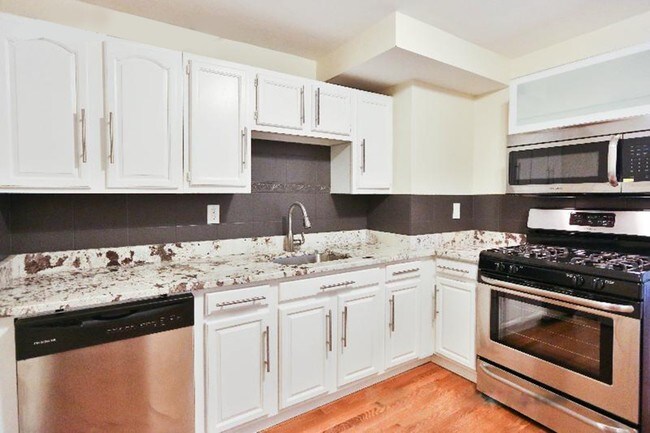 Photo - 141 Cottage St