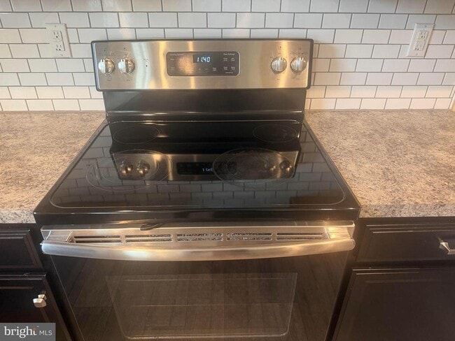 Photo - 70 Azalea Cir