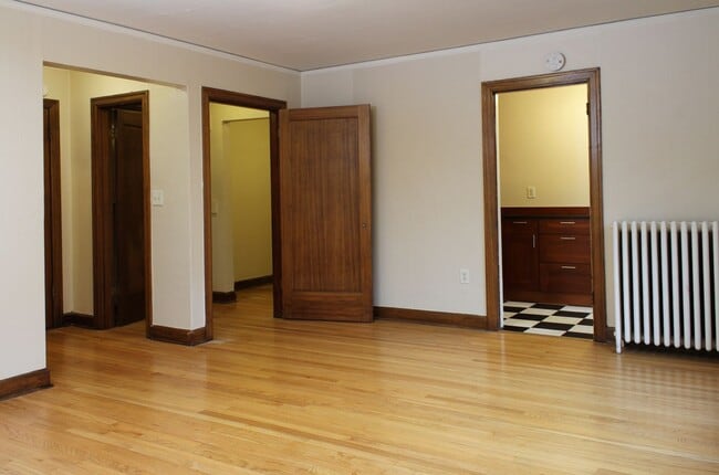 Photo - Viceroy Apartments