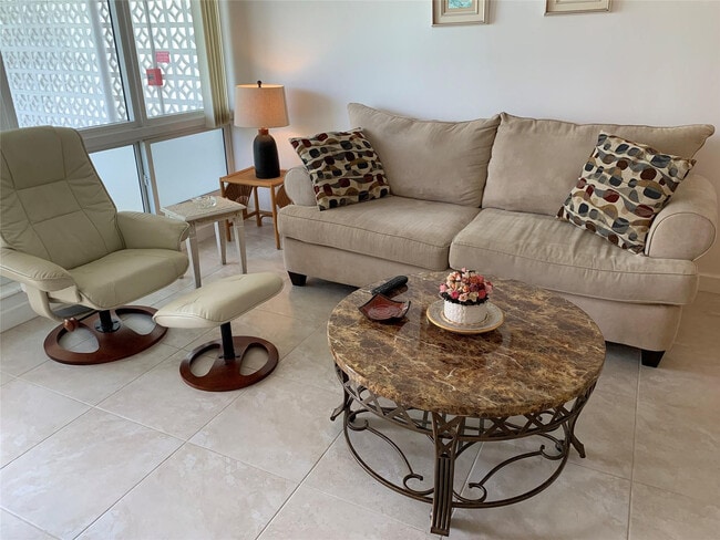 Photo - 3205 SE 7th St Unit 201