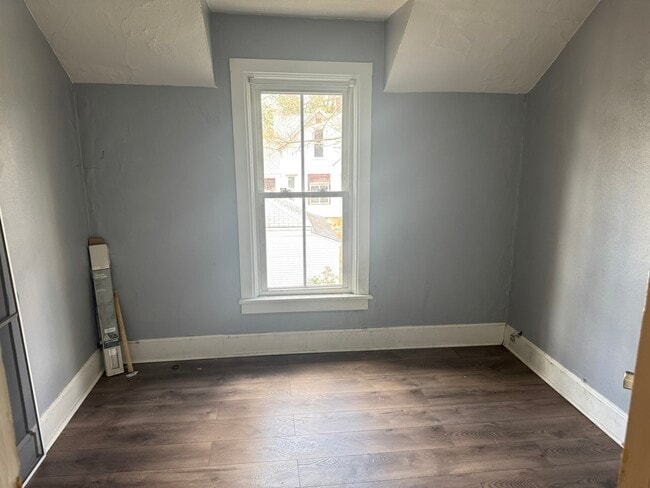 Photo - 915 W 14th St Unit 915