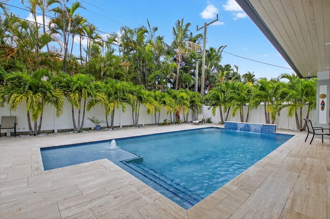 Photo - 711 NE 6th St