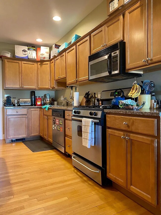 Photo - 33 Main St Unit 5