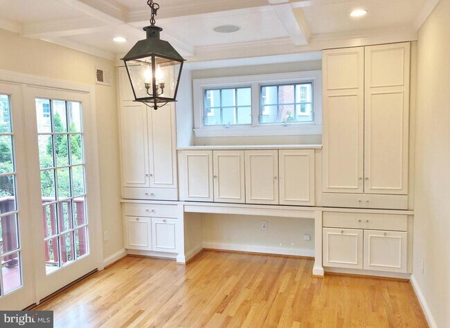 Photo - 5603 Chevy Chase Pkwy NW