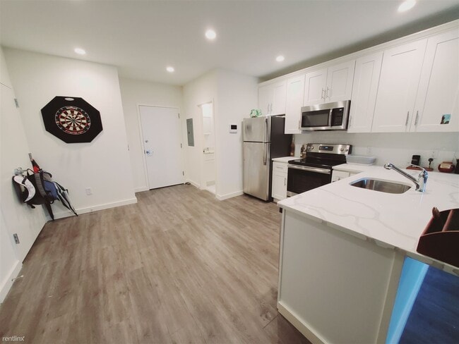 Photo - Studio, 1 bath Condo - 898 Hope St Unit 4 Unit 4