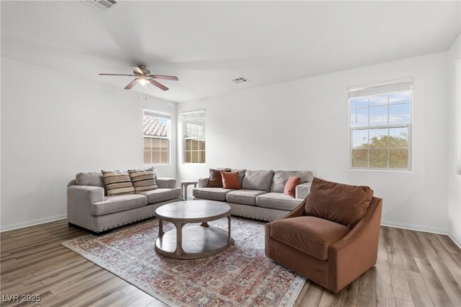 Photo - 1144 Highbury Grove St