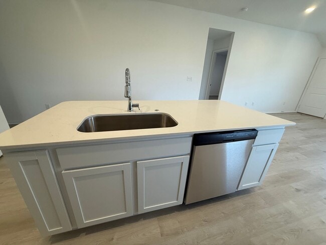 Photo - 200 Sarah Alyse Ln