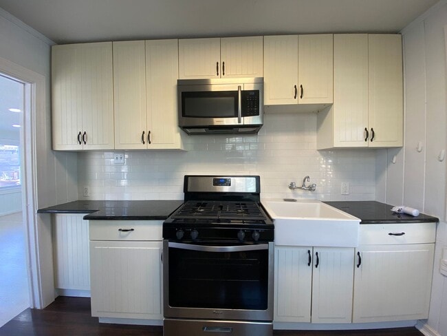 Photo - 8th Unit B/C