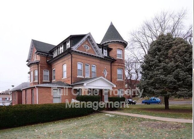 Photo - Chester Manor Apartments