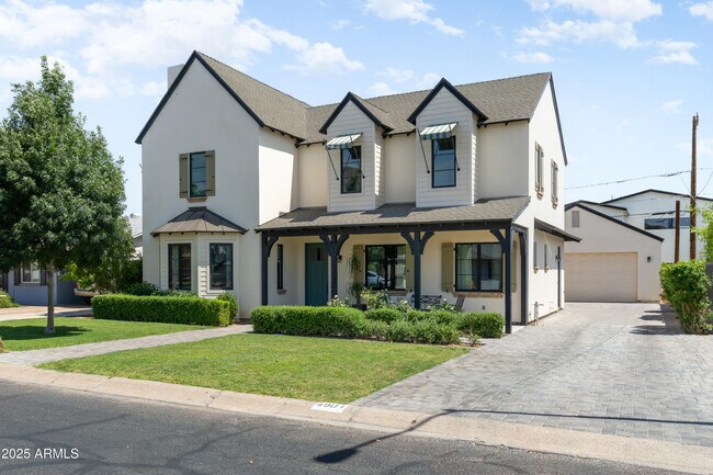 Photo - 4901 E Amelia Ave