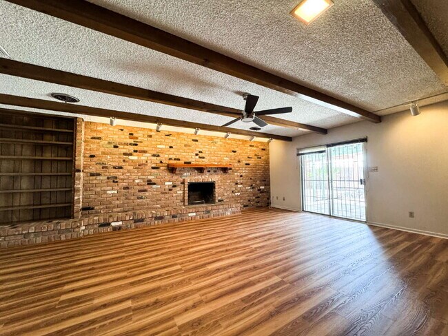 Photo - "Charming 3 Bedroom, 2 Bathroom Home with ...