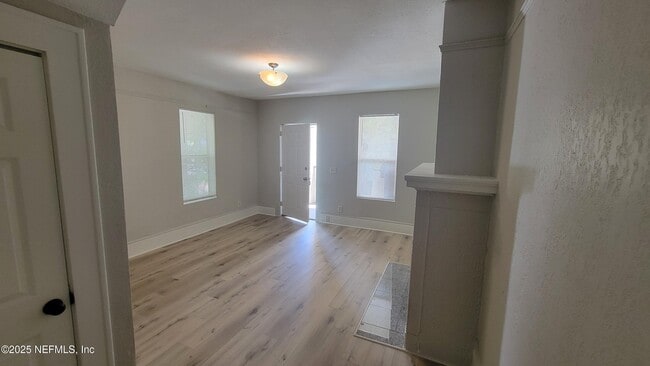 Photo - 2514 Walnut St