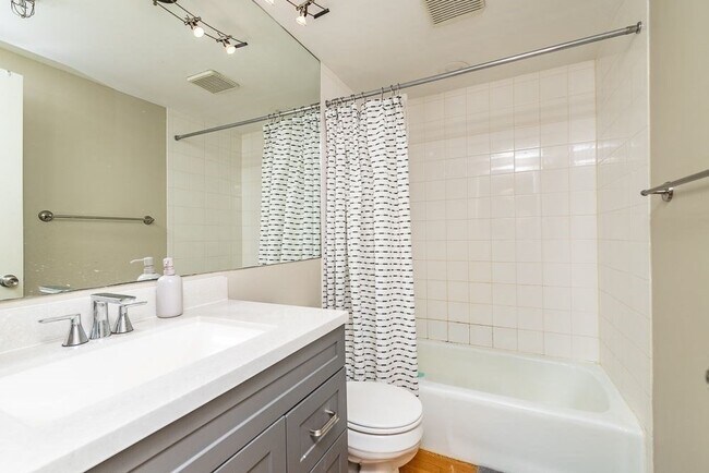 Photo - 30-34 E Concord St Unit #6