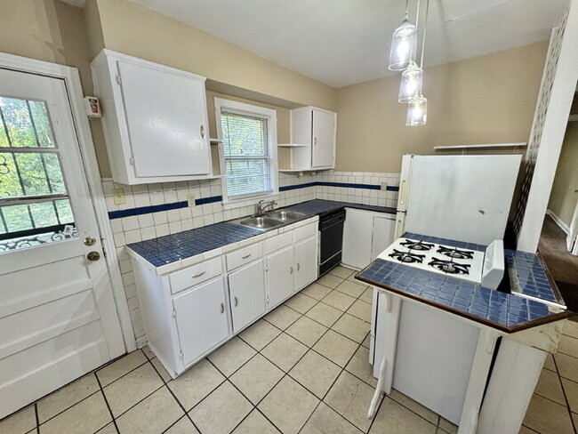 Photo - 3542 Millington Rd