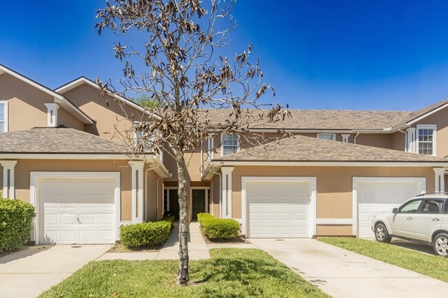 Building Photo - 762 Scrub Jay Dr