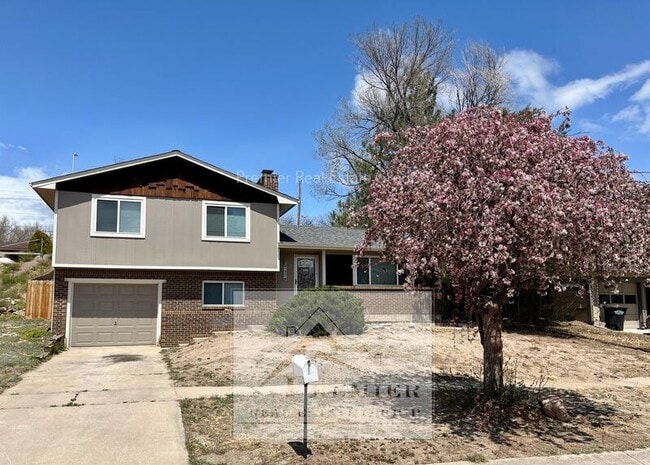 Building Photo - 1437 Auburn Dr Rental