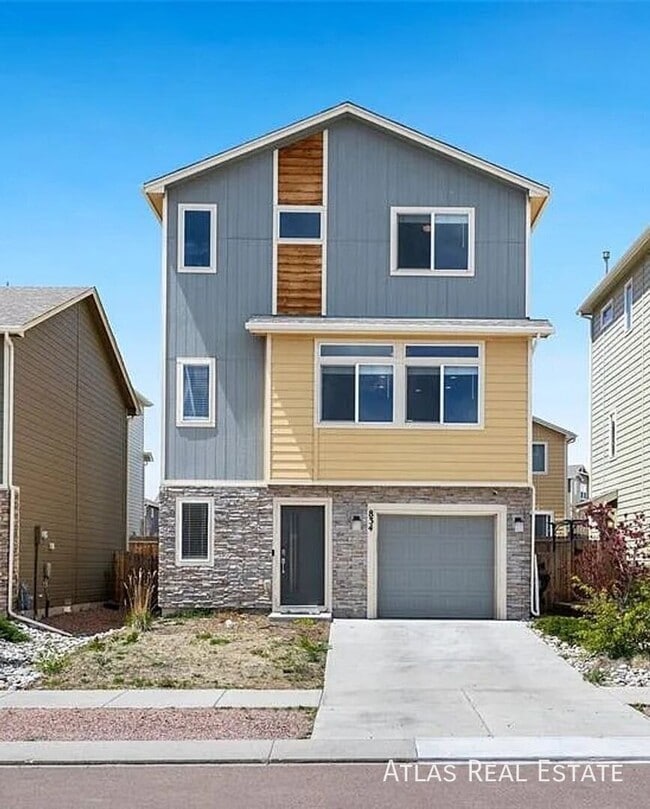 Building Photo - 834 Grissom Dr.