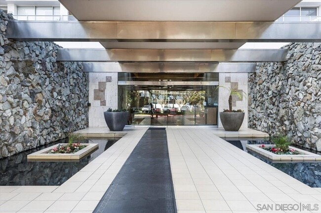 Building Photo - 1830 Avenida Del Mundo Unit 1210