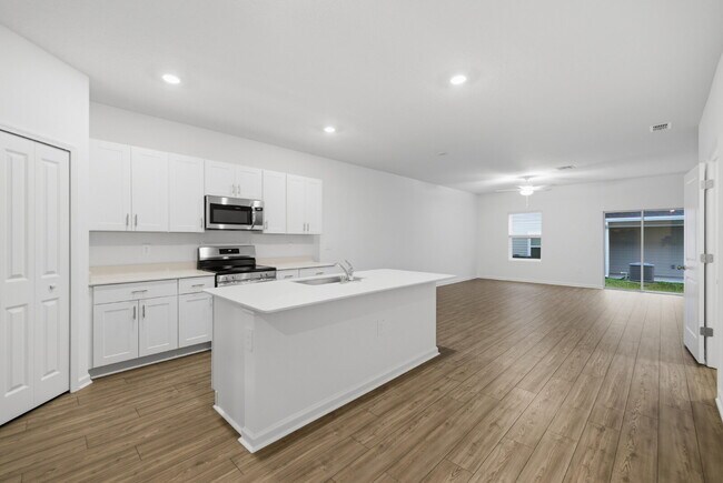 Photo - Available Now –NEW Beautiful Move-In Ready Home in Ocala!