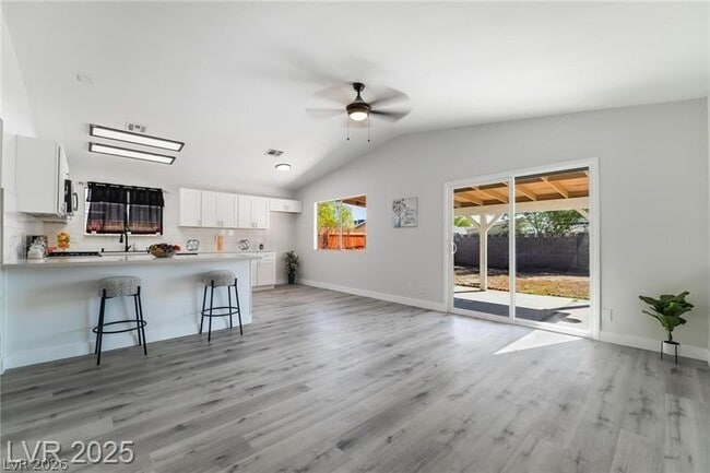 Photo - 4452 Peterson Dr