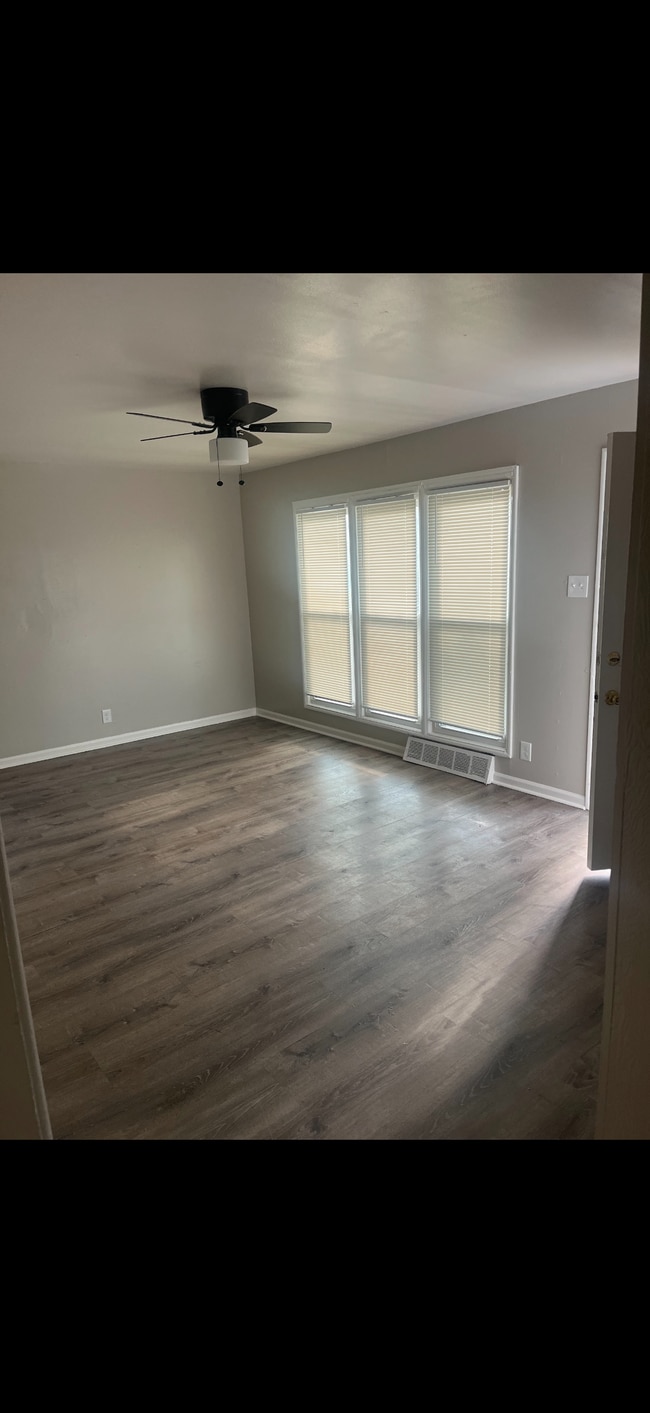 Photo - 4832 N 54th St