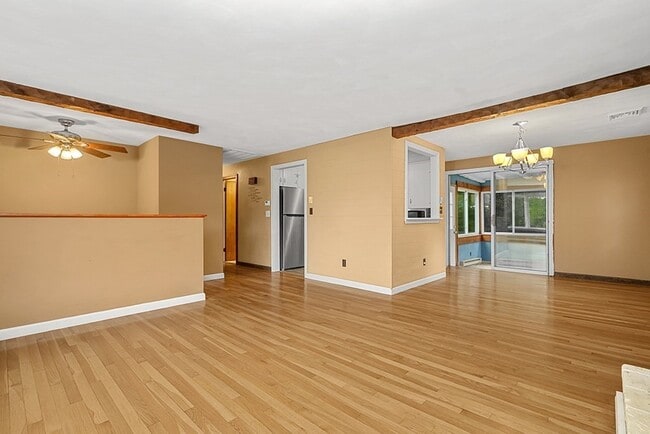 72 Westfield Dr