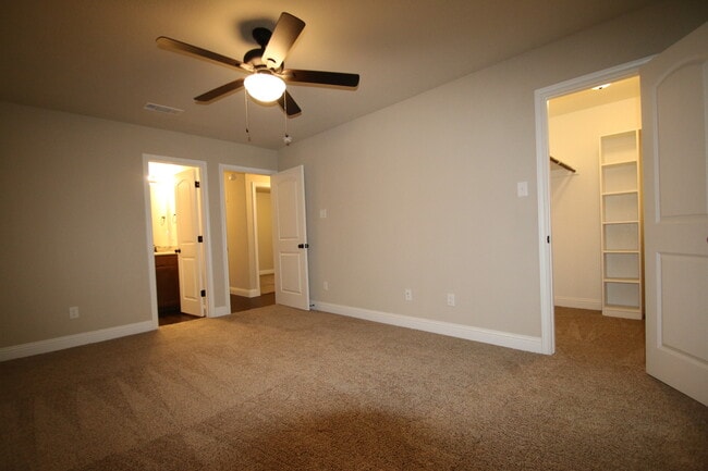 Photo - 8032-8034 Arbor Unit 8032