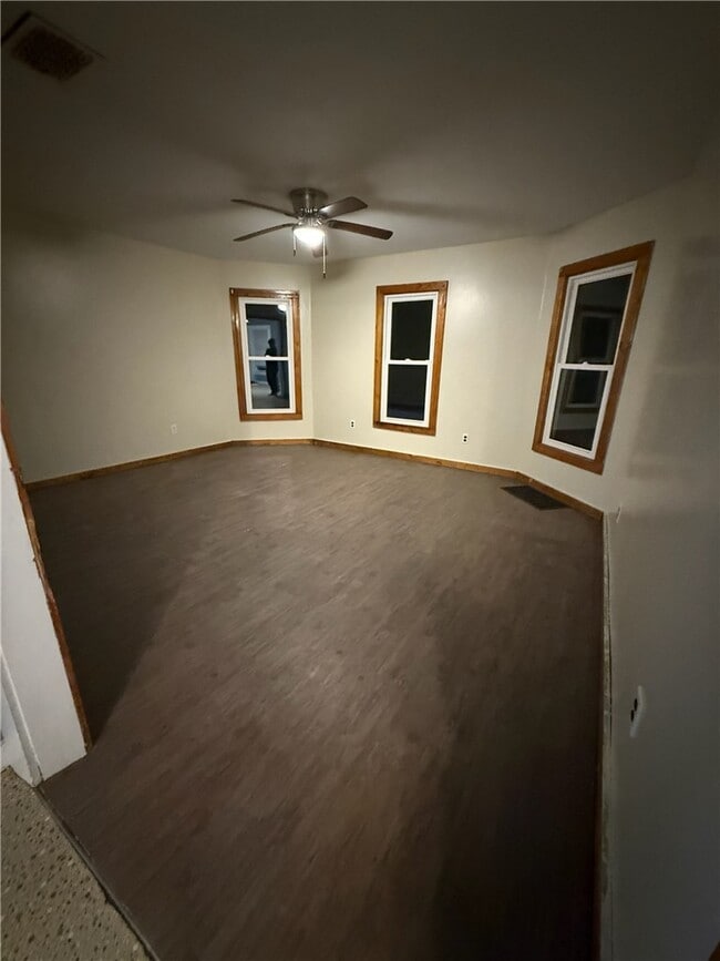 Photo - 42 Delaware St