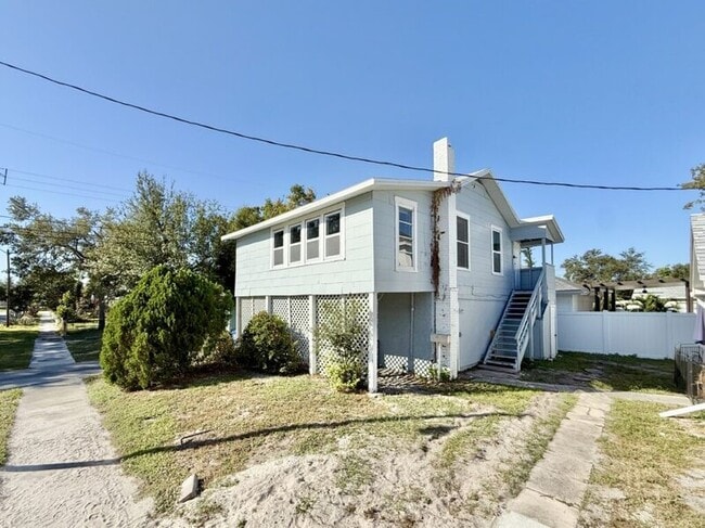 Photo - 501 53rd St S