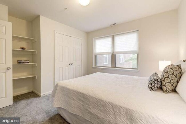 Photo - 1240 Holbrook Ter NE Unit 104