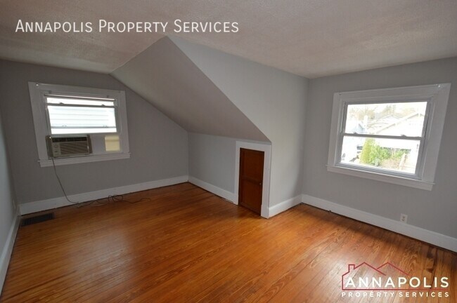 Photo - 117 Smith Ave Unit B