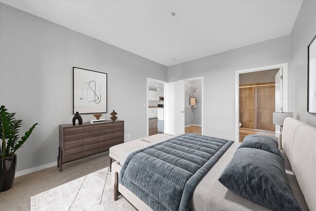 Photo - Waters Edge Apartments of Harbortown