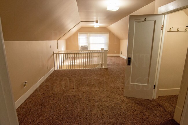 Photo - 5 Bedroom Home Located in Parsons, KS