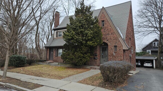 Photo - 44 Greycliff Rd Unit 1