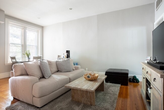 Photo - 81 St Botolph St Unit 1