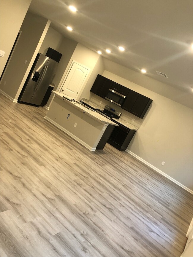 18175 Fox Hollow Loop