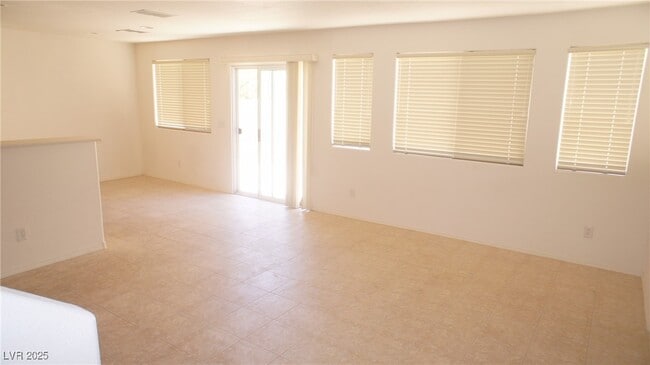 Photo - 989 Coronado Peak Ave