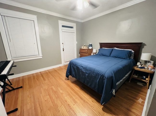 Photo - 711 W 38th St Unit 1