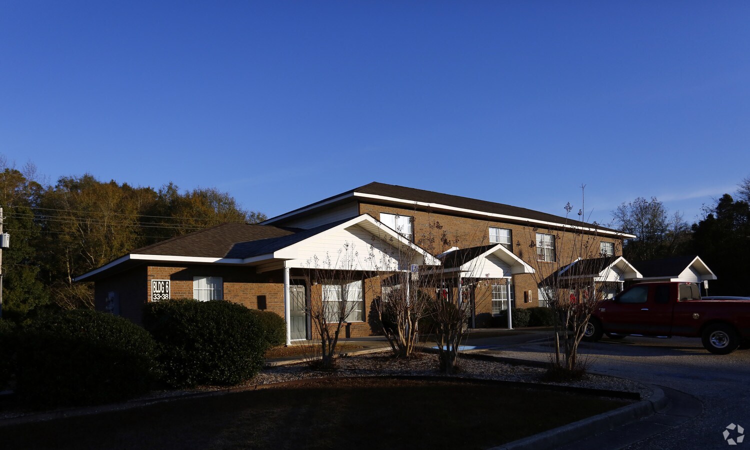 Photo - Robertsdale Village