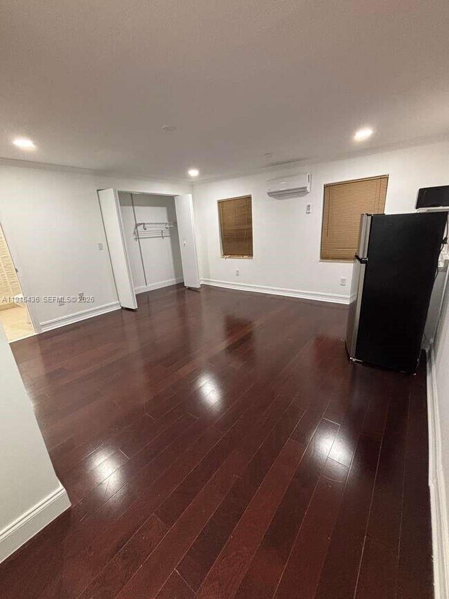 Photo - 645 NW 7th Ave Unit 1