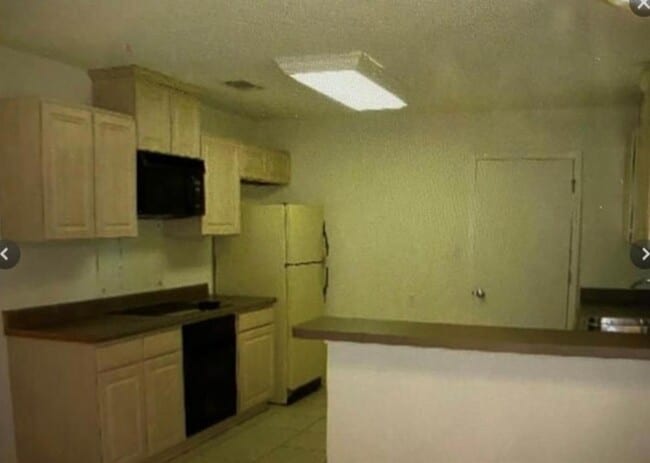 Photo - 208 Maryland Dr