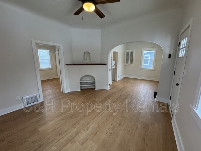 Photo - 711 Wyoming Ave