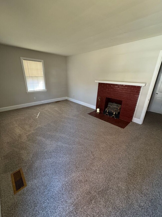 Photo - 1004 Maplewood Ave