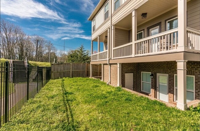 Photo - Belmont/ 12th South