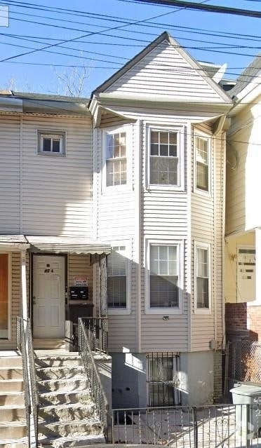 Building Photo - 45A Van Reypen St Rental
