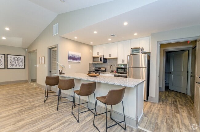 Building Photo - Veritas at East Cobb Rental