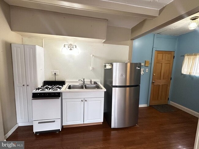 Photo - 356 N Charlotte St Unit 2B